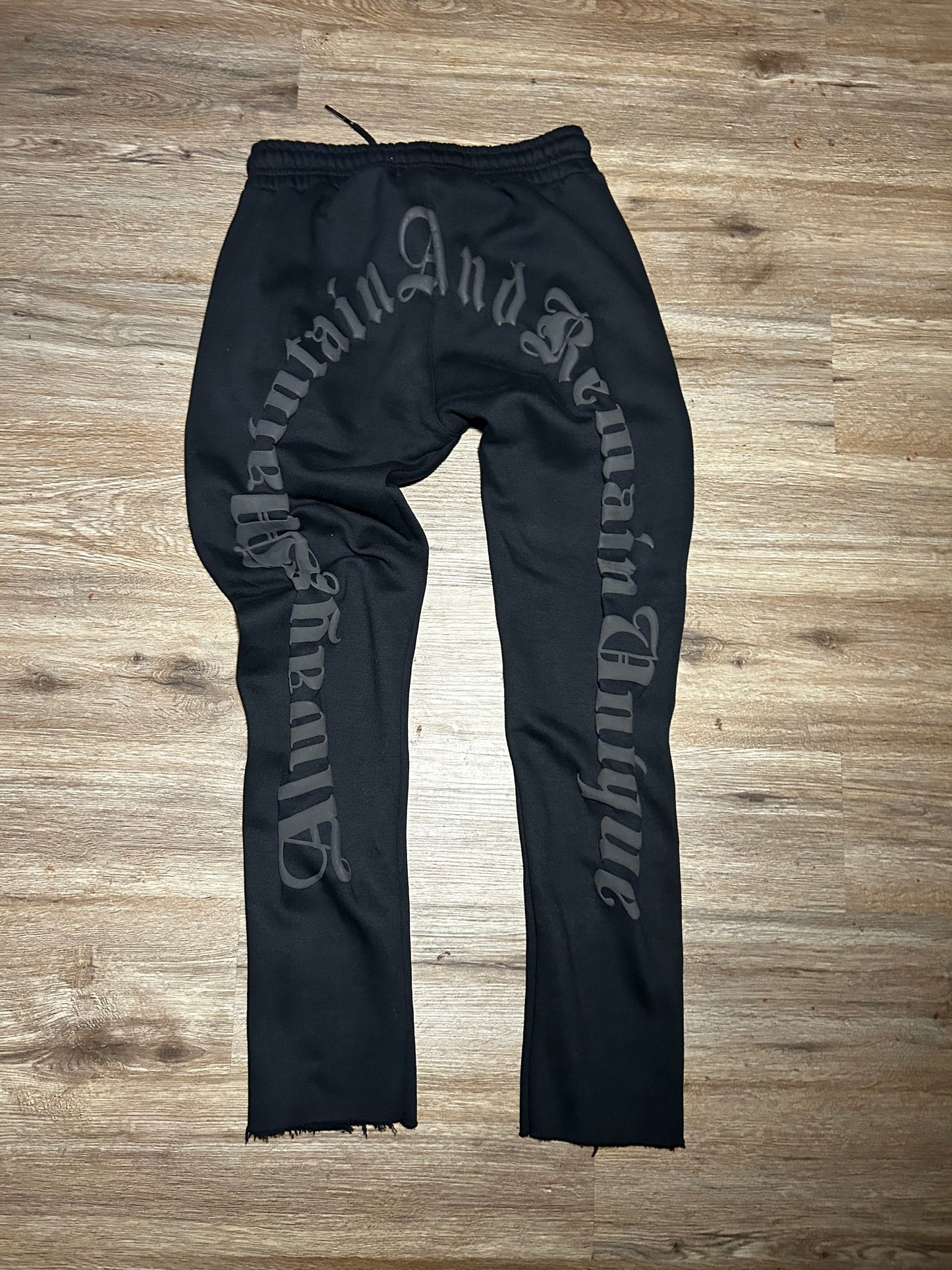 ‘RETRO’ A’maru Sweatpants