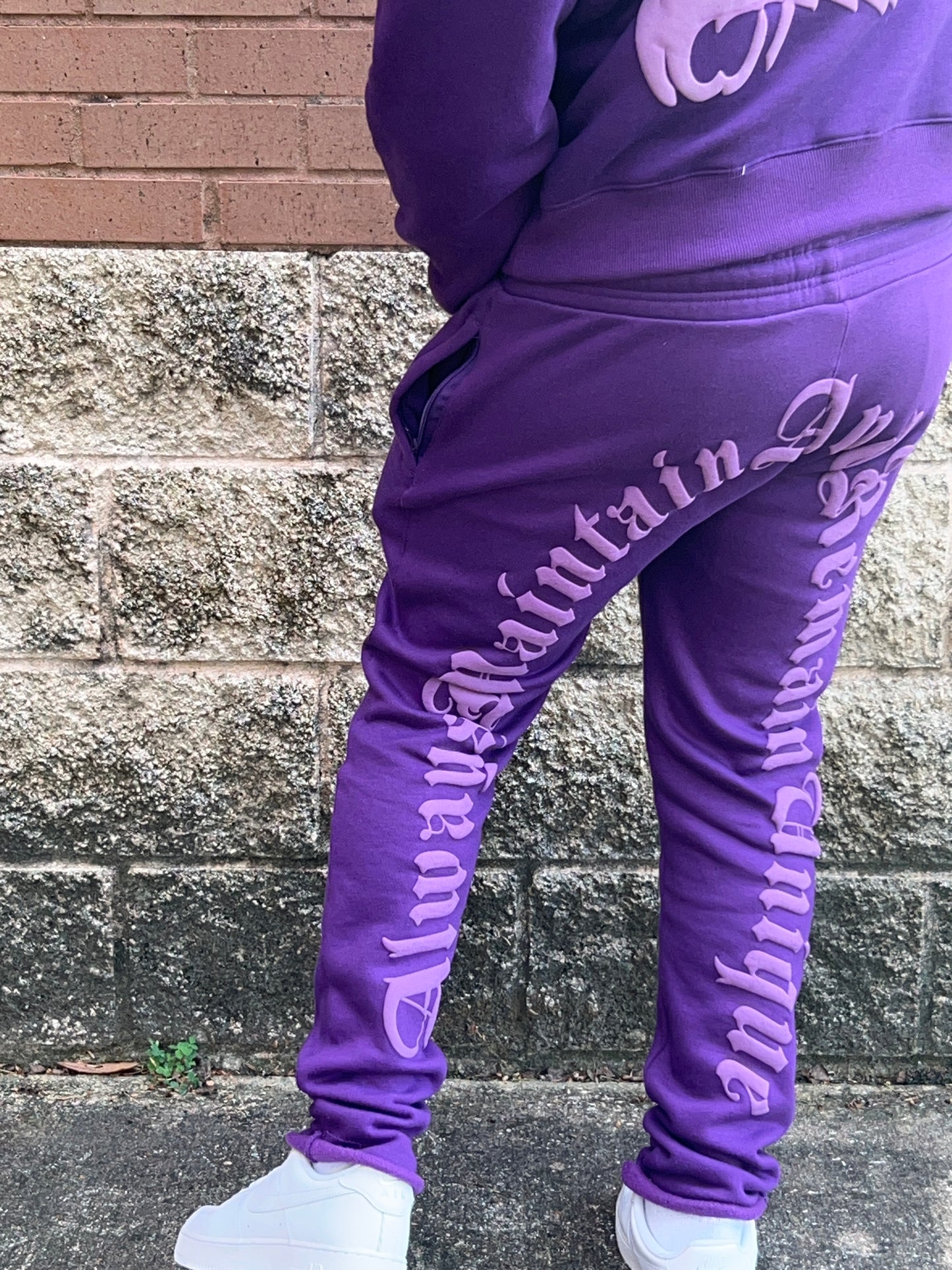 ‘RETRO’ A’maru Sweatpants