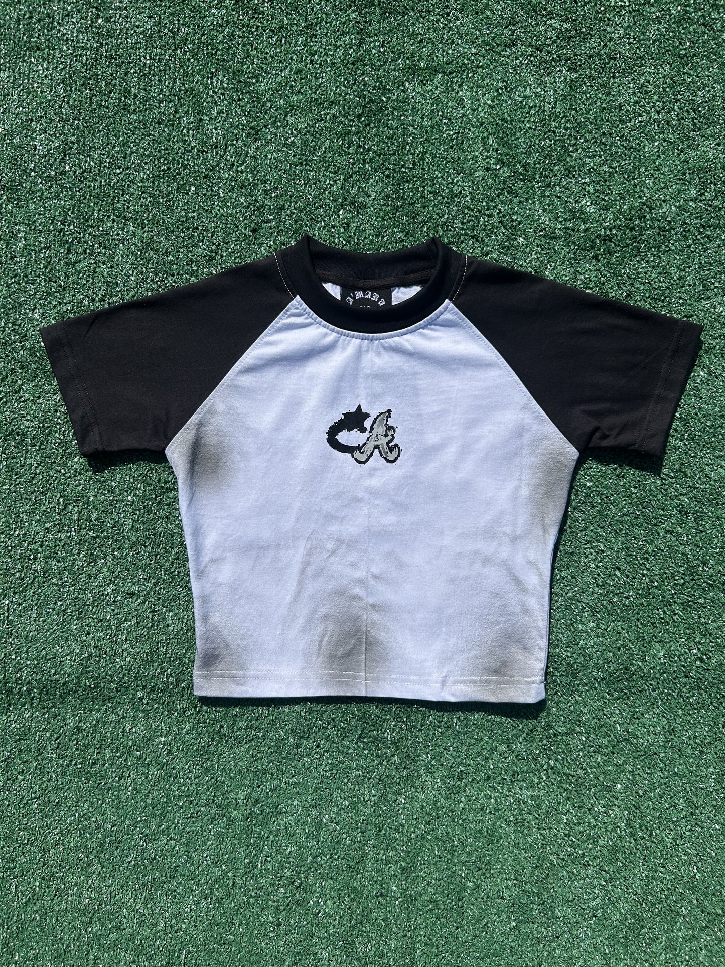 White/Black ‘Star'- Crop Top